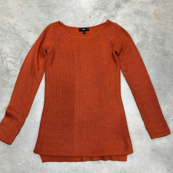 Rust color‎ sweater with slit on bottom / size Xs / Massino brand - Picture 1 of 7